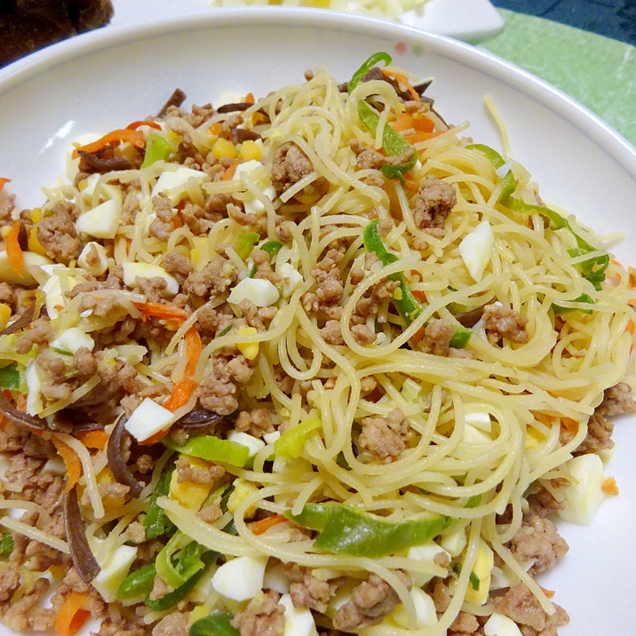 ■10分で..味付け不要ケンミン焼きビーフン